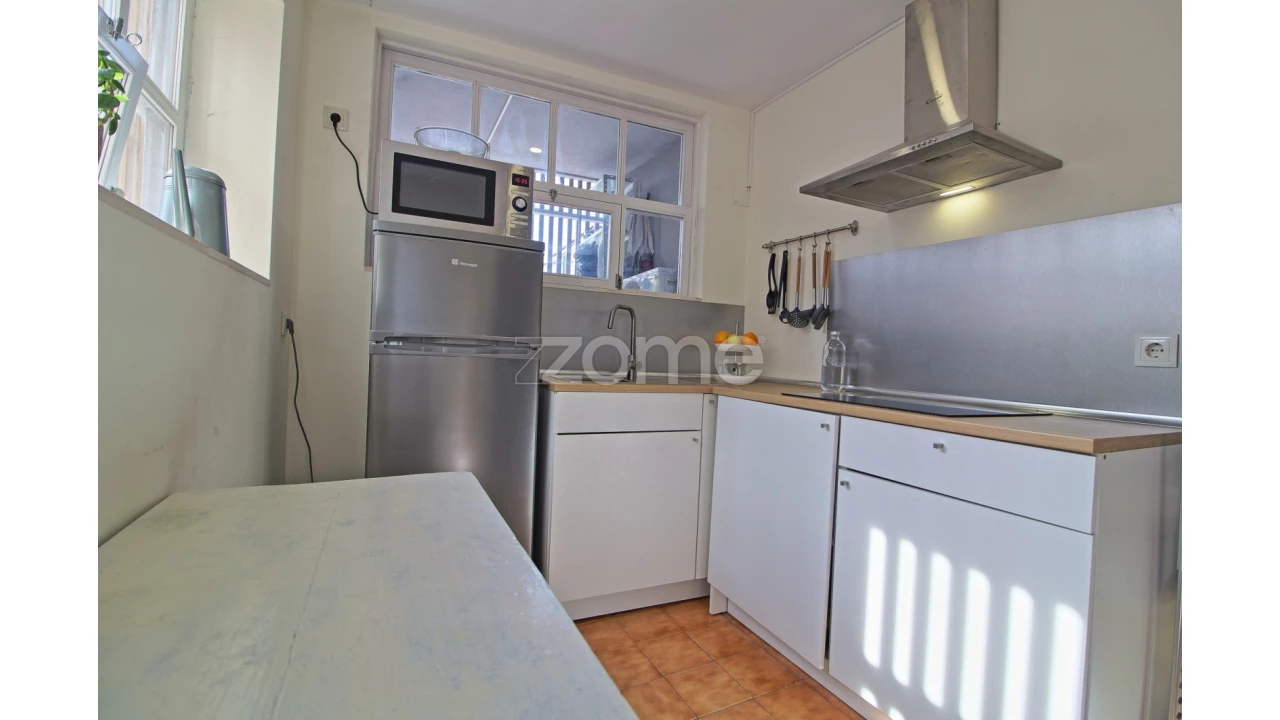 Prédio para Venda em Oliveira, São Paio e São Sebastião Foto 6