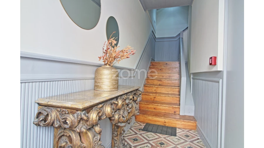 Prédio para Venda em Oliveira, São Paio e São Sebastião Foto 2