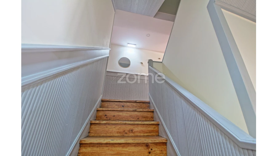 Prédio para Venda em Oliveira, São Paio e São Sebastião Foto 4