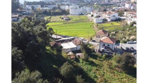 Terreno para Venda em Rio Tinto