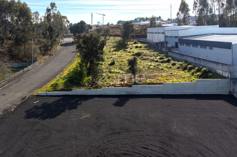 Terreno para Venda em Canelas