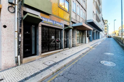 Negócio para Venda em Cedofeita, Santo Ildefonso, Sé, Miragaia, São Nicolau e Vitória