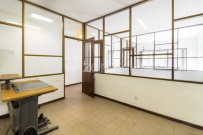 Negócio para Venda em Cedofeita, Santo Ildefonso, Sé, Miragaia, São Nicolau e Vitória