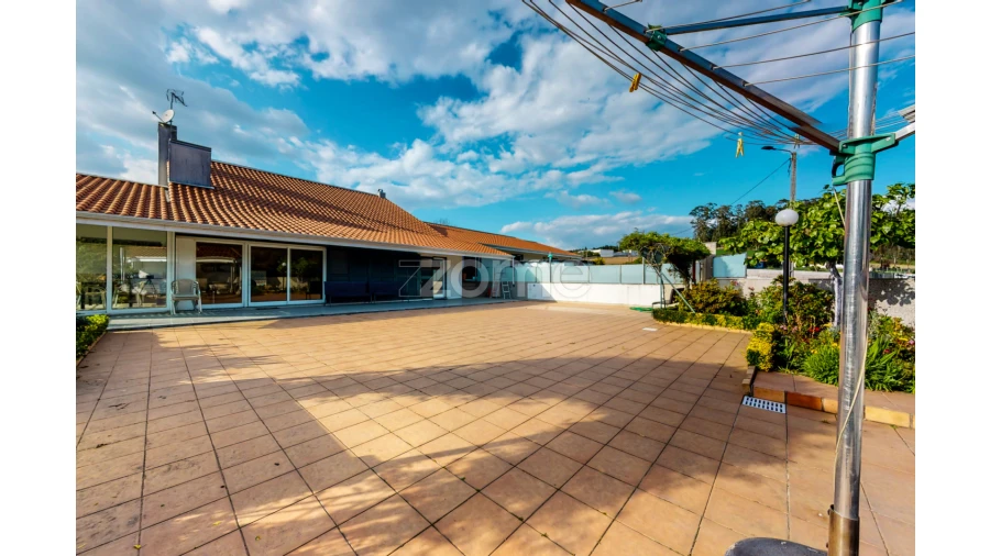 Moradia T5 para Venda em Bagunte, Ferreiró, Outeiro Maior e Parada Foto 7