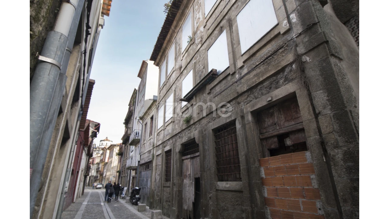 Prédio para Venda em Santa Marinha e São Pedro da Afurada Foto 22