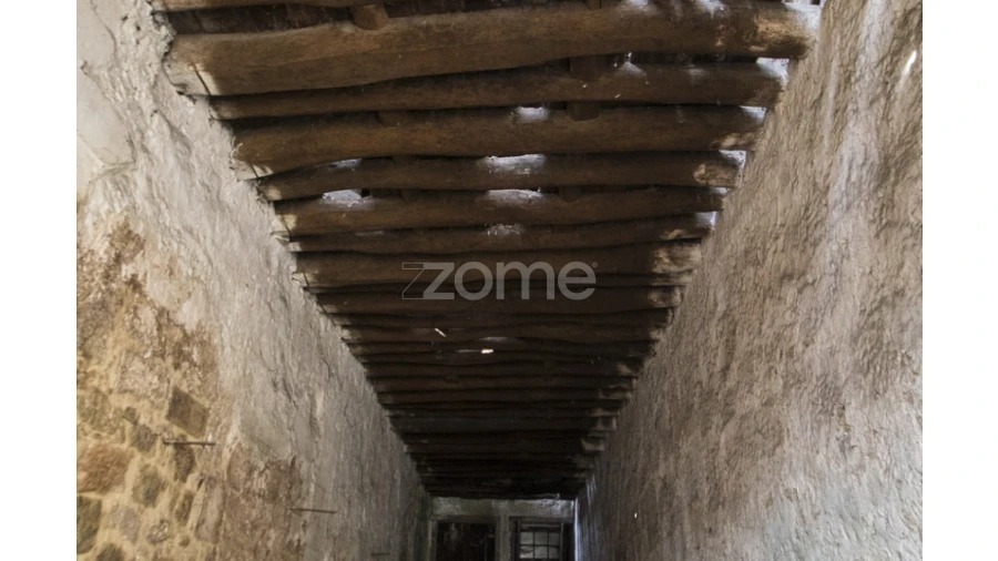 Prédio para Venda em Santa Marinha e São Pedro da Afurada Foto 16