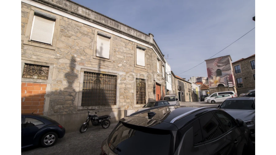 Prédio para Venda em Santa Marinha e São Pedro da Afurada Foto 5