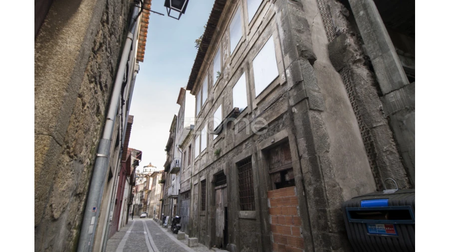 Prédio para Venda em Santa Marinha e São Pedro da Afurada Foto 21