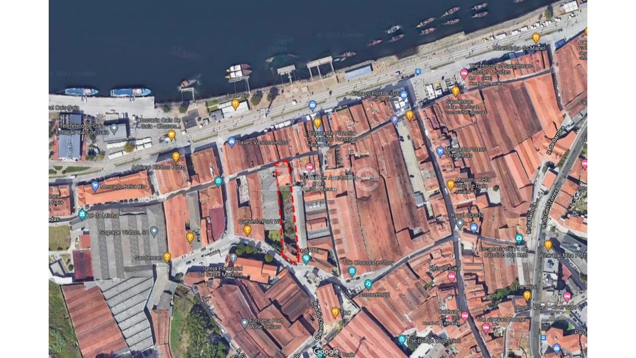 Prédio para Venda em Santa Marinha e São Pedro da Afurada Foto 2