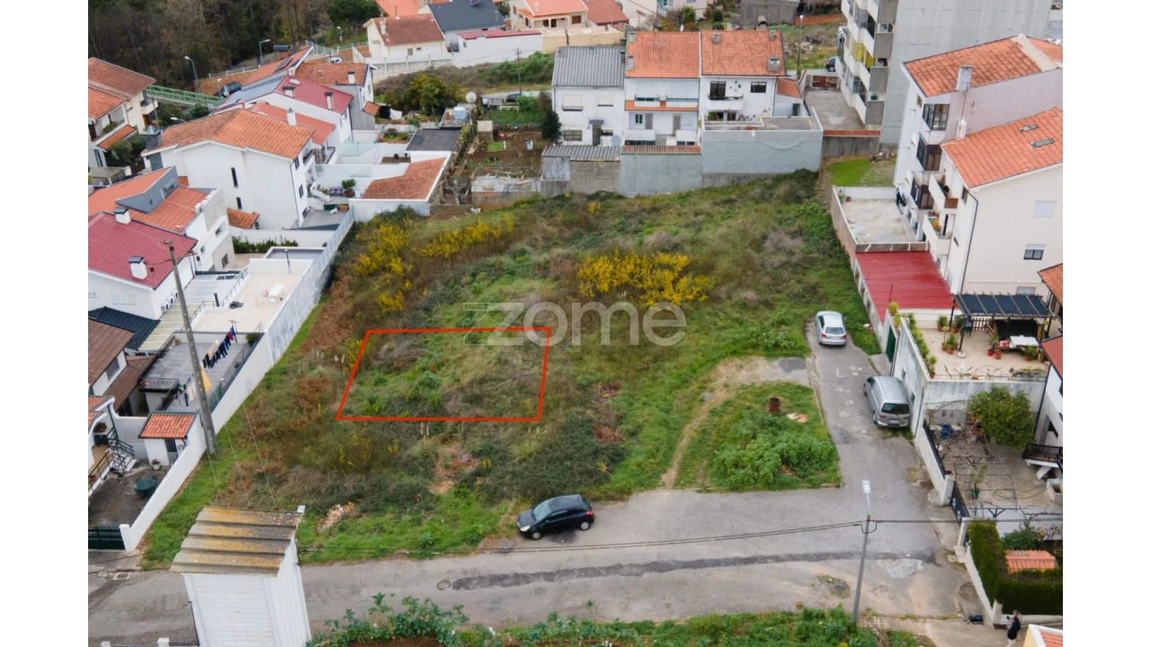 Terreno para Venda em Ermesinde Foto 2