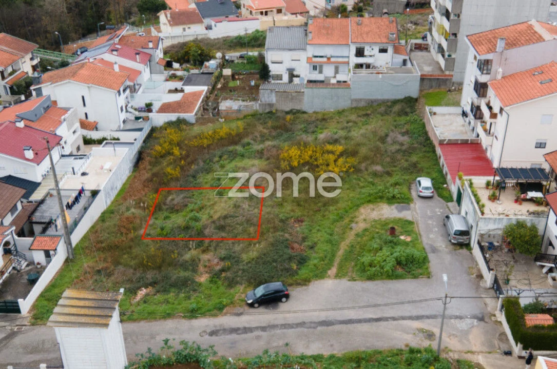 Terreno para Venda em Ermesinde Foto 1