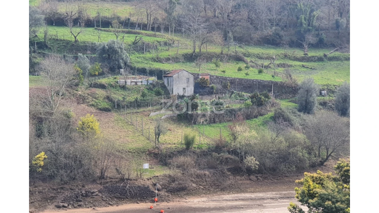 Terreno para Venda em Ferral Foto 14