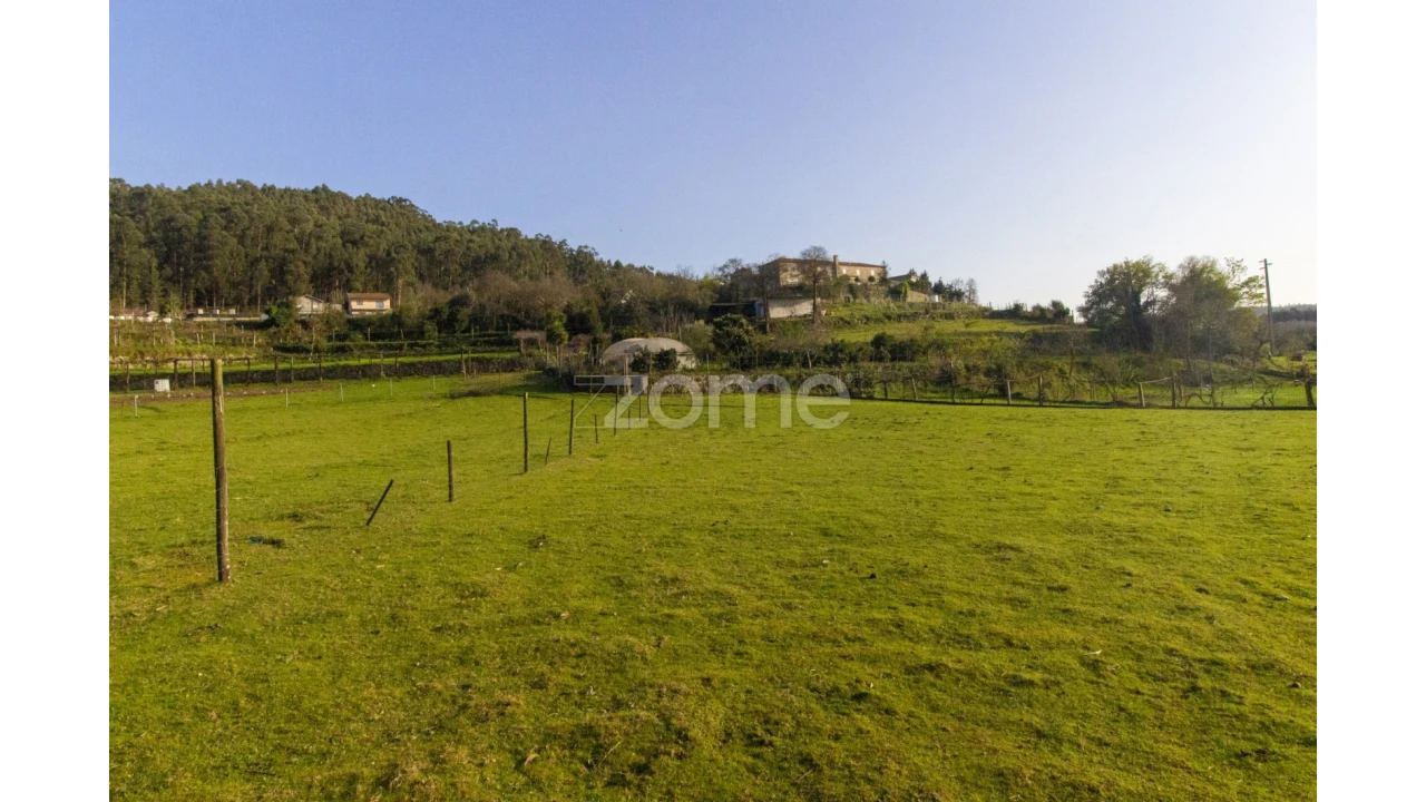 Terreno para Venda em Vale (São Cosme), Telhado e Portela Foto 1