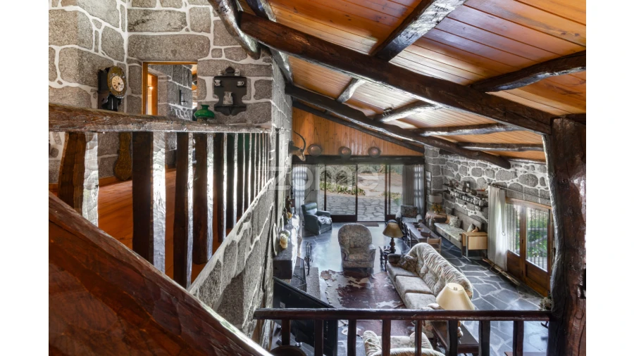 Moradia T5 para Venda em Caniçada e Soengas Foto 13