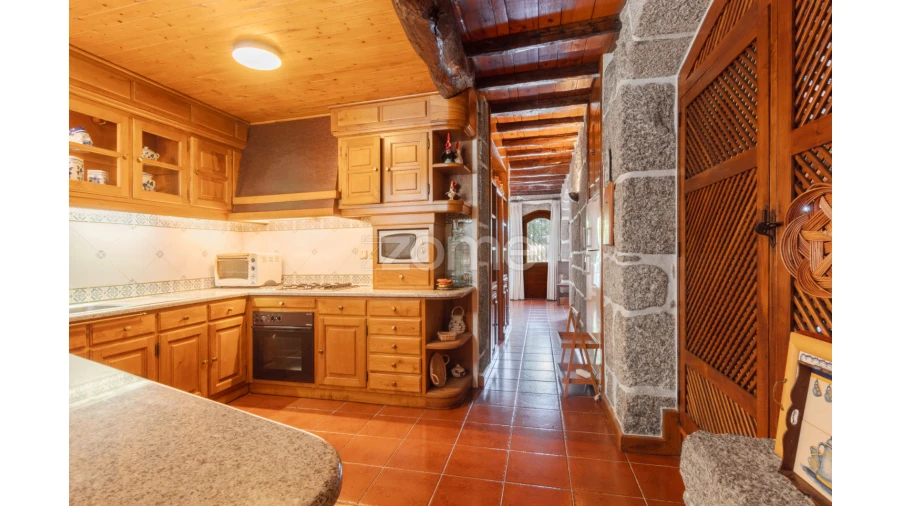 Moradia T5 para Venda em Caniçada e Soengas Foto 9