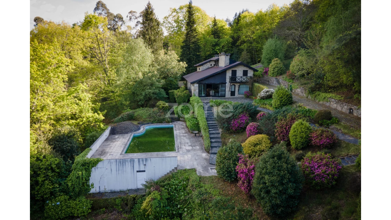 Moradia T5 para Venda em Caniçada e Soengas Foto 41