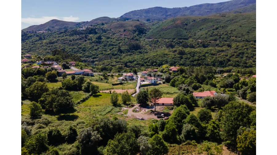 Terreno para Venda em Britelo Foto 18