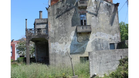 Prédio para Venda em Braga (Maximinos, Sé e Cividade)