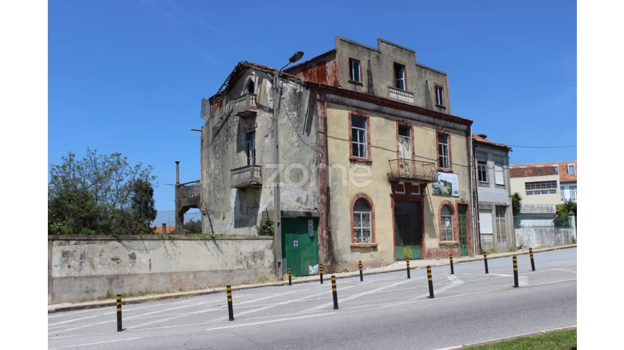 Prédio para Venda em Braga (Maximinos, Sé e Cividade) Foto 3
