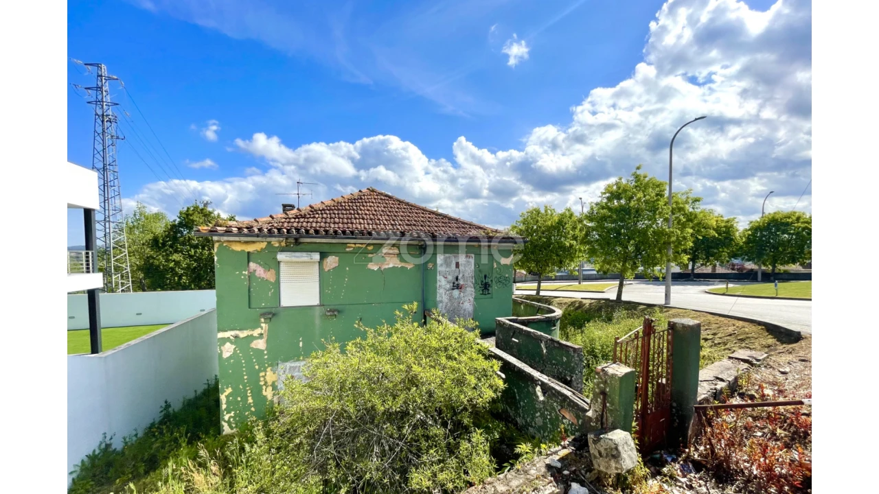 Terreno para Venda em São João da Madeira Foto 5