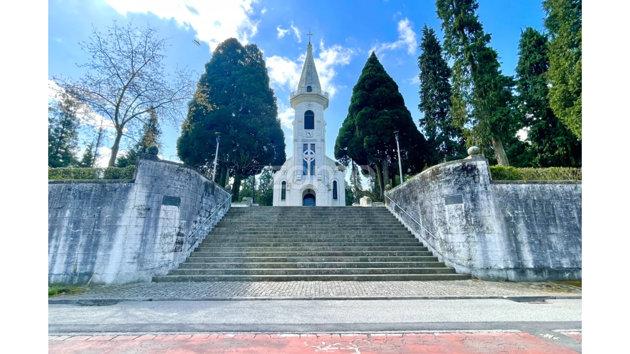 Terreno para Venda em São João da Madeira Foto 16