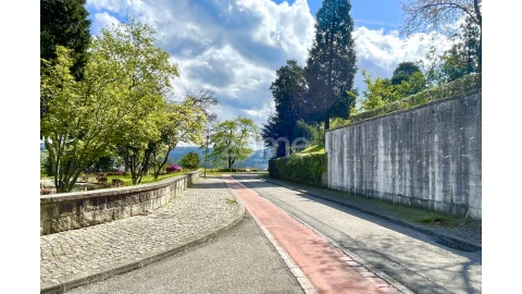Terreno para Venda em São João da Madeira