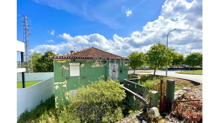 Terreno para Venda em São João da Madeira Foto 5