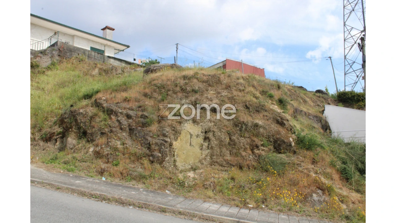 Terreno para Venda em Gondar Foto 3