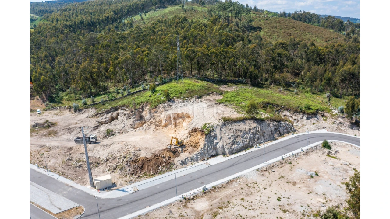 Terreno para Venda em Galegos Foto 3