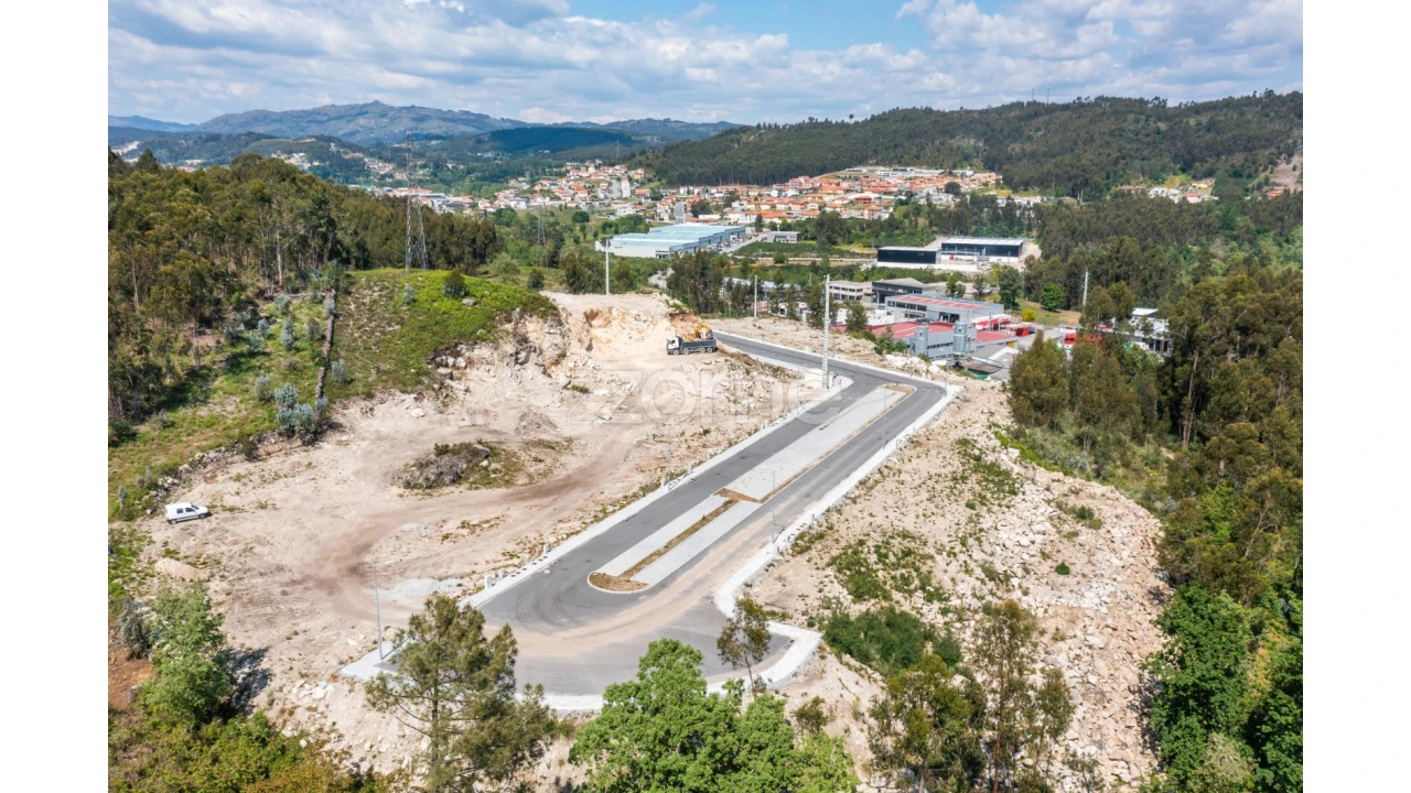 Terreno para Venda em Galegos Foto 9