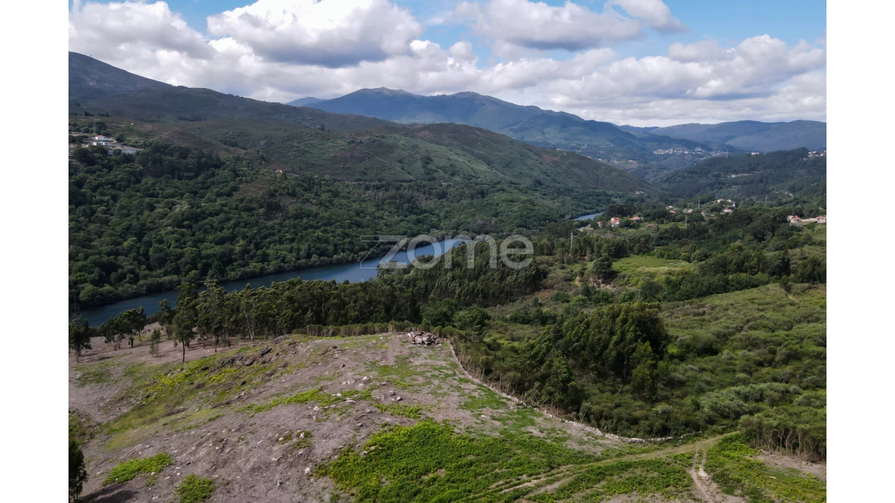 Terreno para Venda em Britelo Foto 8