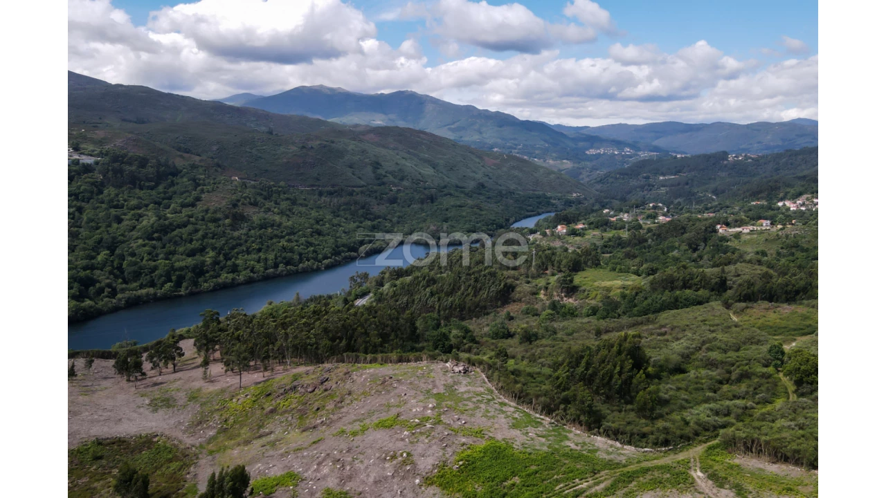 Terreno para Venda em Britelo Foto 9