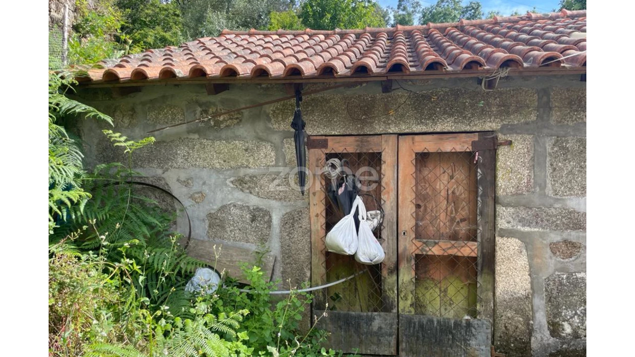 Moradia T5 para Venda em Britelo Foto 13