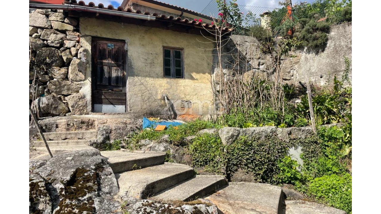 Moradia T5 para Venda em Britelo Foto 10