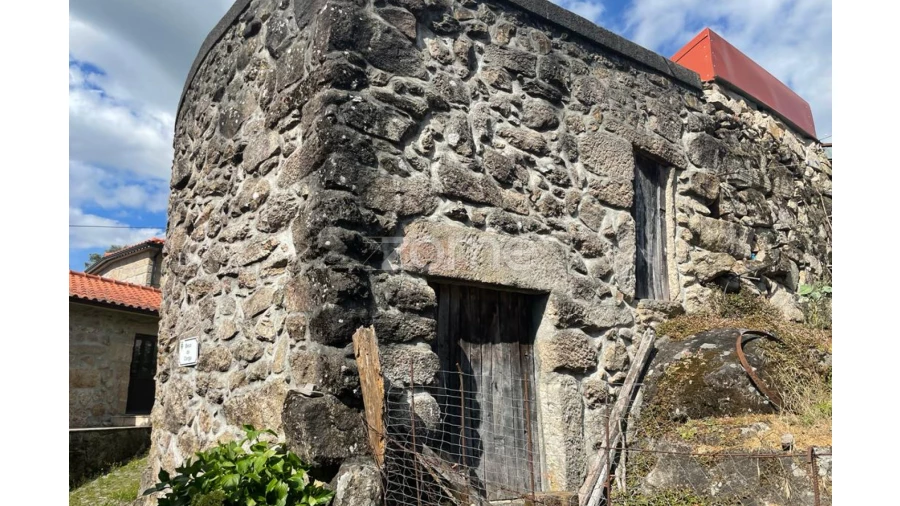 Moradia T5 para Venda em Britelo Foto 4