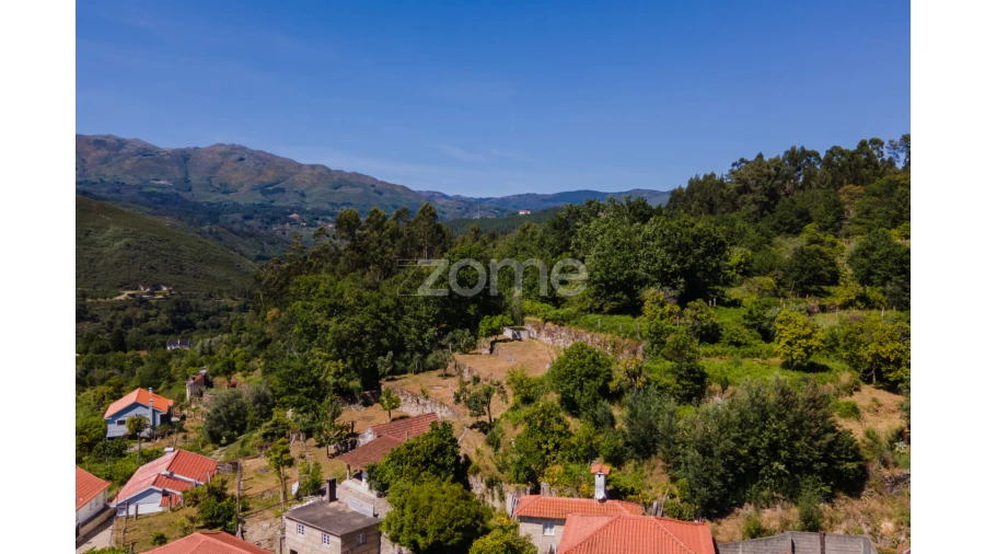 Moradia T5 para Venda em Britelo Foto 32