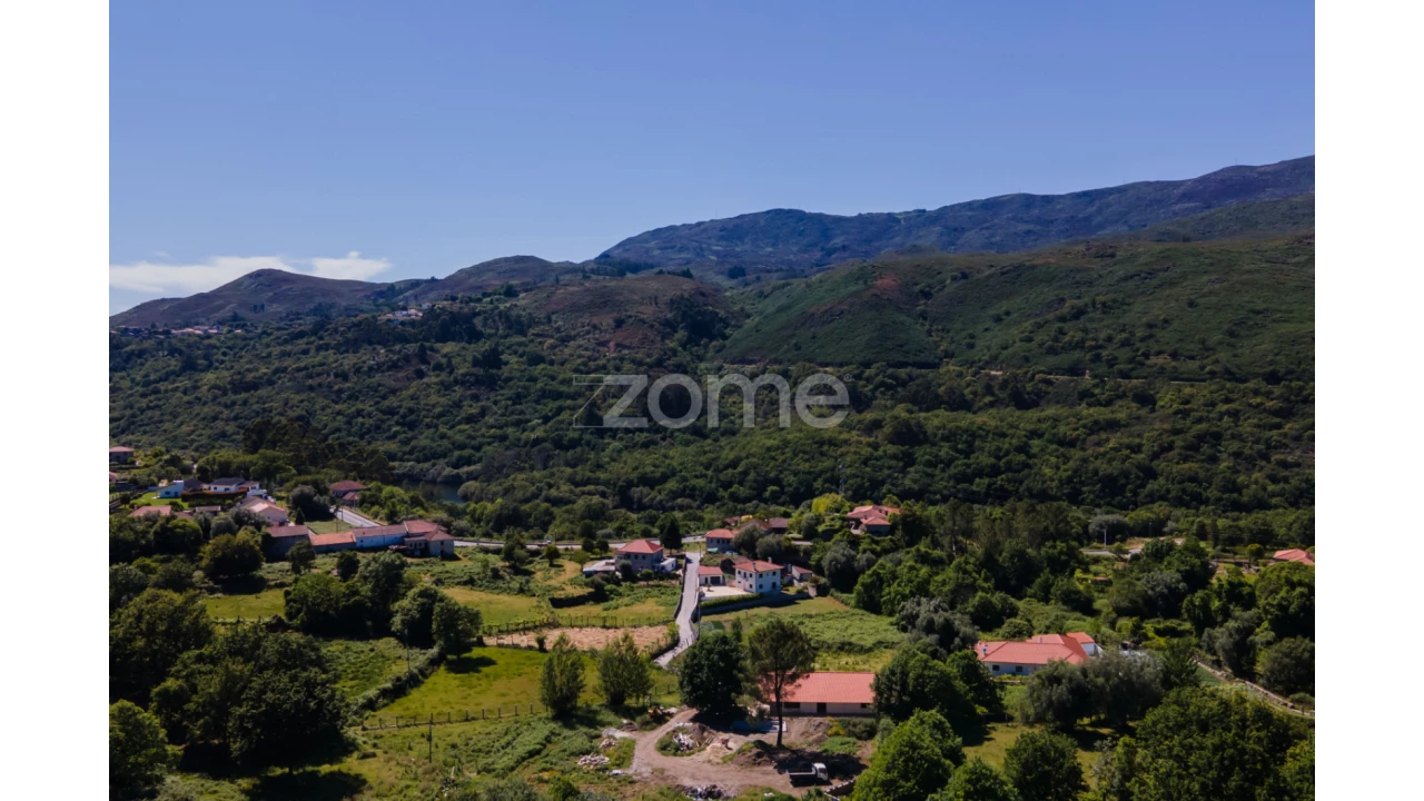 Moradia T5 para Venda em Britelo Foto 34