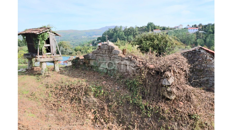 Moradia T2 para Venda em Touvedo (São Lourenço e Salvador) Foto 13
