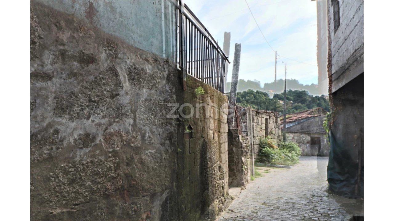 Moradia T2 para Venda em Touvedo (São Lourenço e Salvador) Foto 4