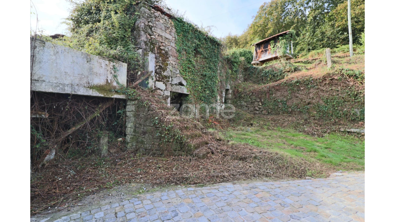 Moradia T2 para Venda em Touvedo (São Lourenço e Salvador) Foto 5