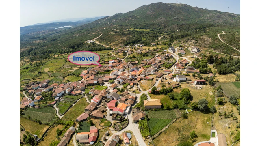 Moradia T4 para Venda em Vreia de Jales Foto 1