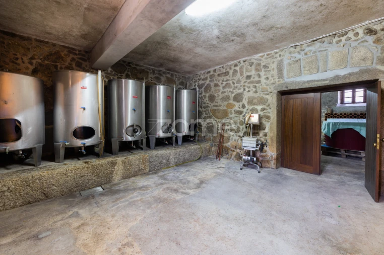 Quinta T6 para Venda em Palmeira Foto 68