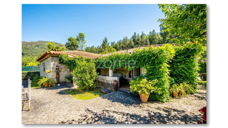 Moradia T3 para Venda em Arouca e Burgo Foto 1