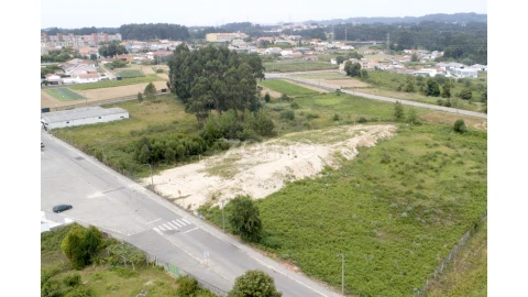 Terreno para Venda em Serzedo e Perosinho