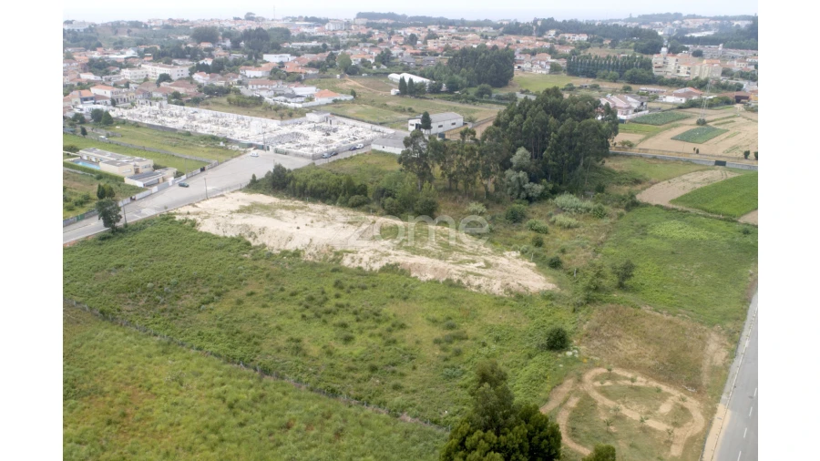Terreno para Venda em Serzedo e Perosinho Foto 9