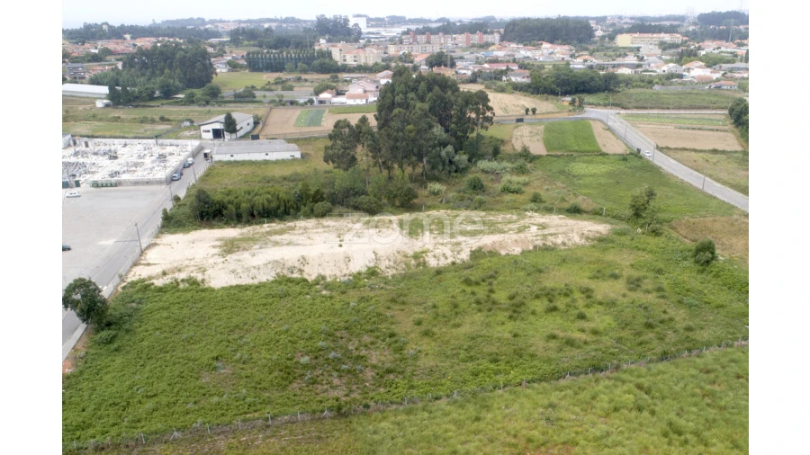 Terreno para Venda em Serzedo e Perosinho Foto 12