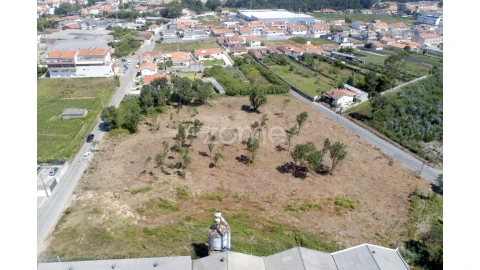 Terreno para Venda em Serzedo e Perosinho