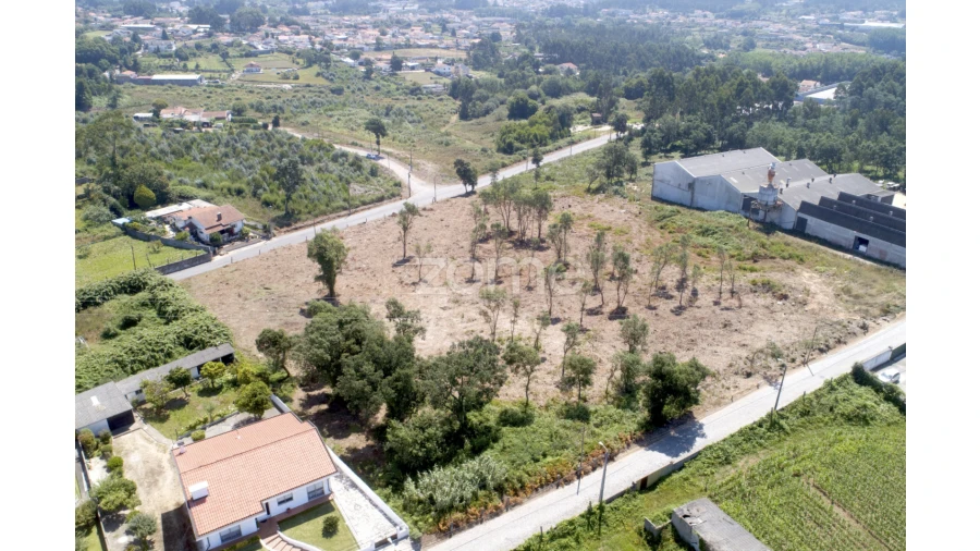 Terreno para Venda em Serzedo e Perosinho Foto 13