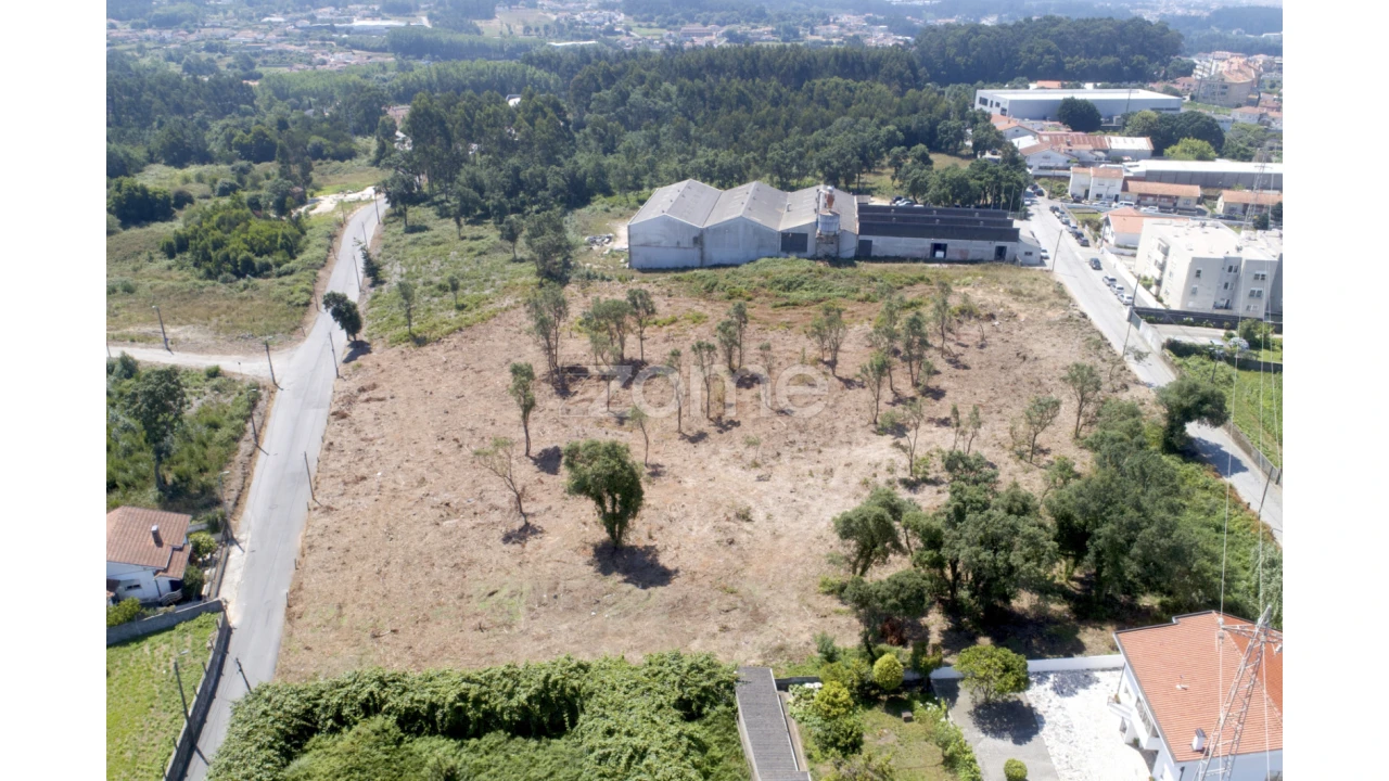 Terreno para Venda em Serzedo e Perosinho Foto 15