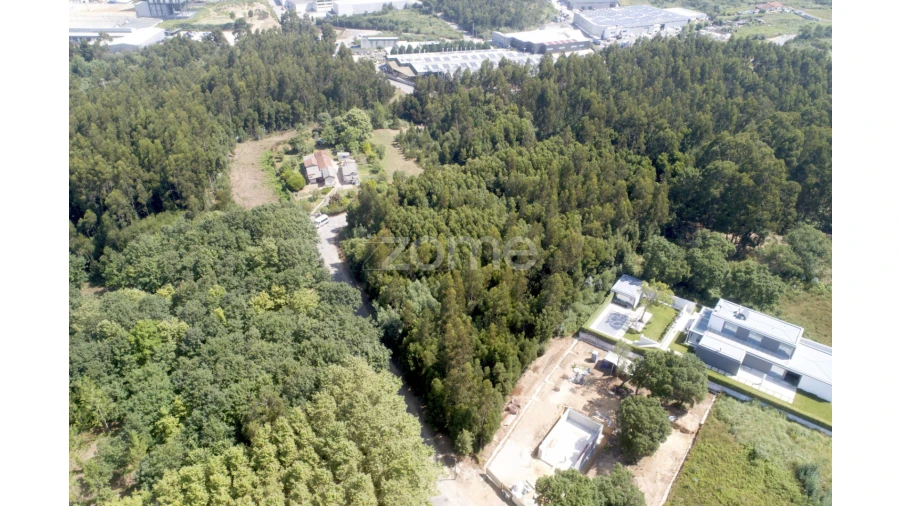 Terreno para Venda em Serzedo e Perosinho Foto 11